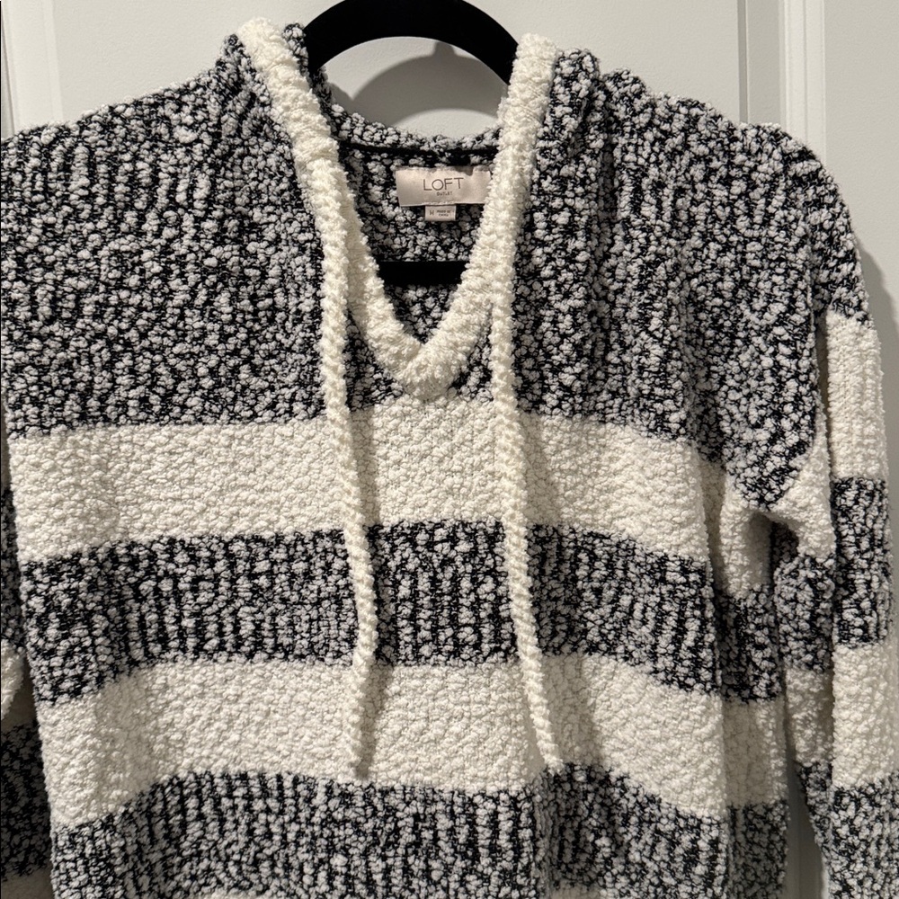 NWOT LOFT Outlet Hooded Pullover Sweater - Picture 2 of 13